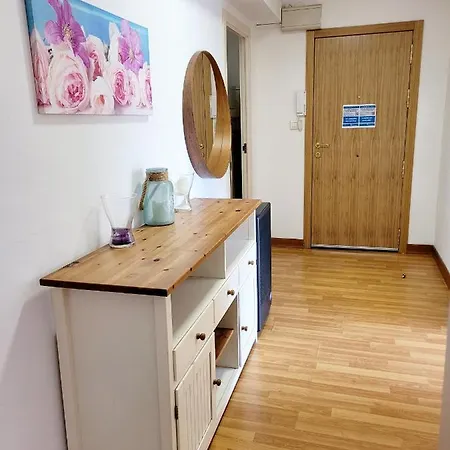 Amplio Piso Proximo A La Catedral Y El Camino. C2 Apartament