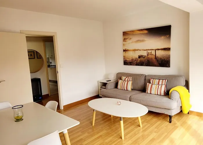 Amplio Piso Proximo A La Catedral Y El Camino. C2 Santiago de Compostella