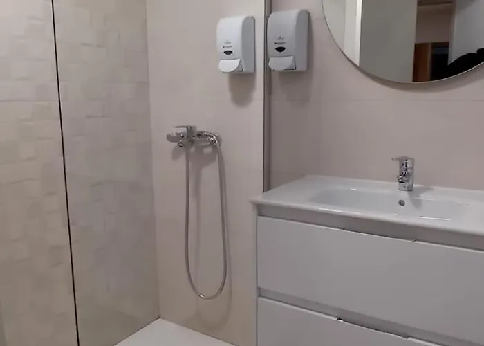 Amplio Piso Proximo A La Catedral Y El Camino. C2 Santiago de Compostella