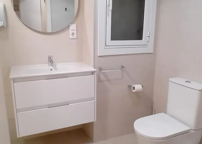 Amplio Piso Proximo A La Catedral Y El Camino. C2 * Santiago de Compostella